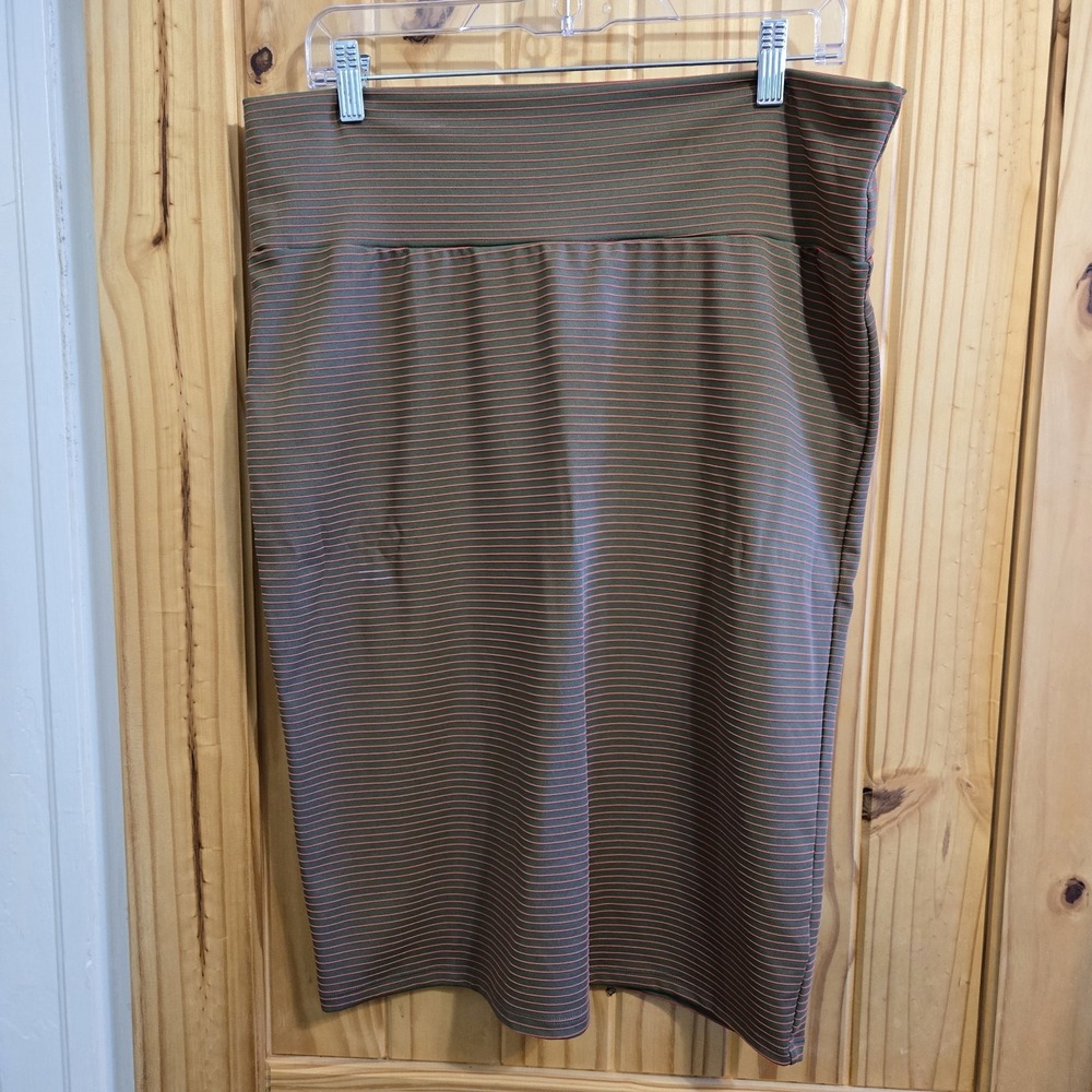 LuLaRoe Women's Cassie Skirt Size XL‎ Green And Red Striped